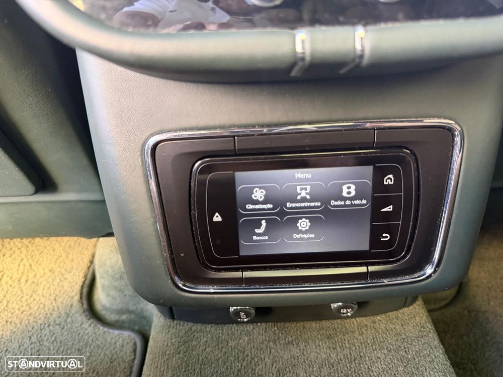 Bentley Bentayga V8 - 43