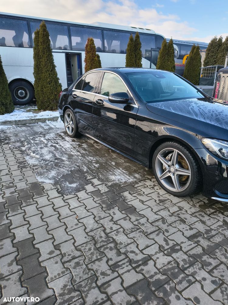 Mercedes-Benz C 220 d 4Matic 9G-TRONIC AMG Line - 2