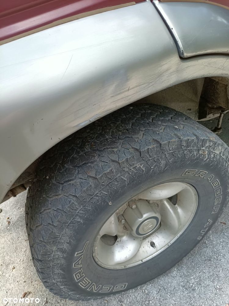 Hyundai Galloper LWB7 3.0 V6 - 22
