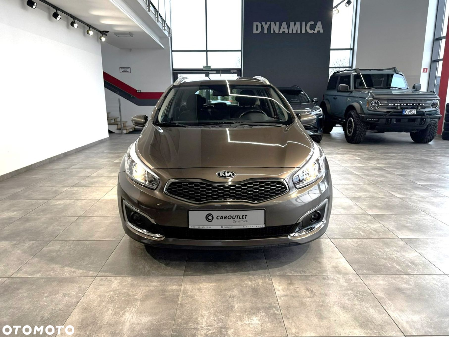 Kia Ceed - 4