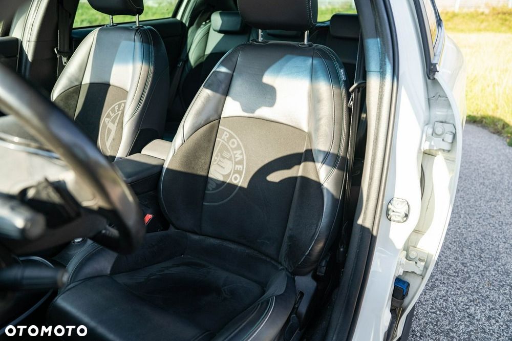 Alfa Romeo Giulietta 1750 TBi QV TCT - 24