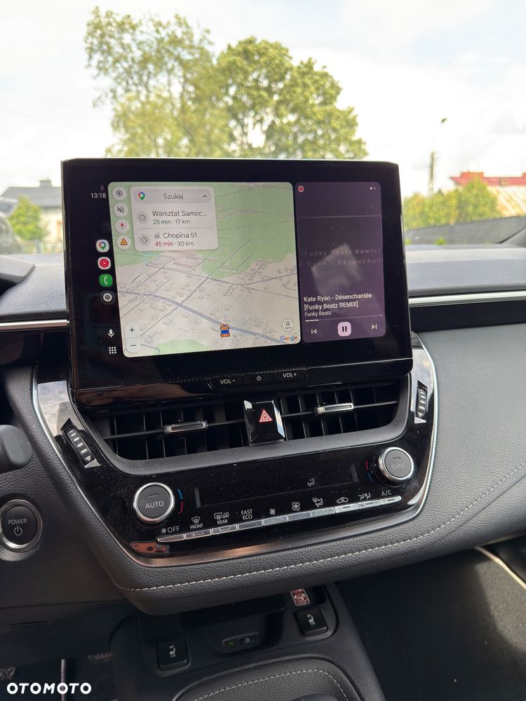 Toyota Corolla 2.0 Hybrid Style - 18