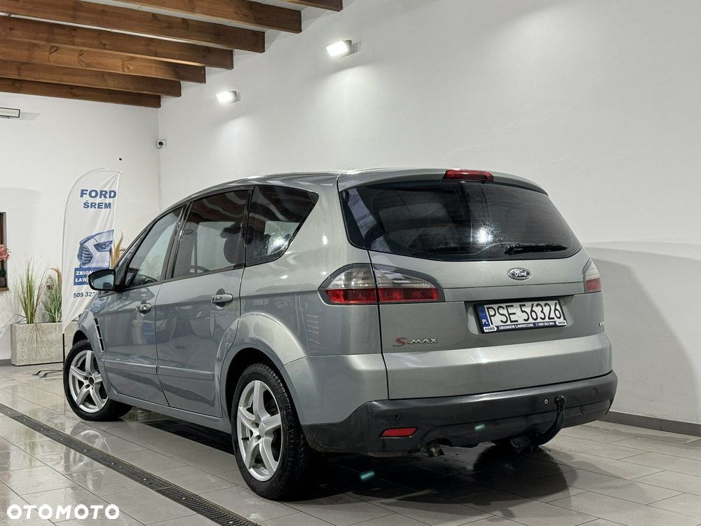 Ford S-Max 2.0 TDCi DPF Titanium - 13