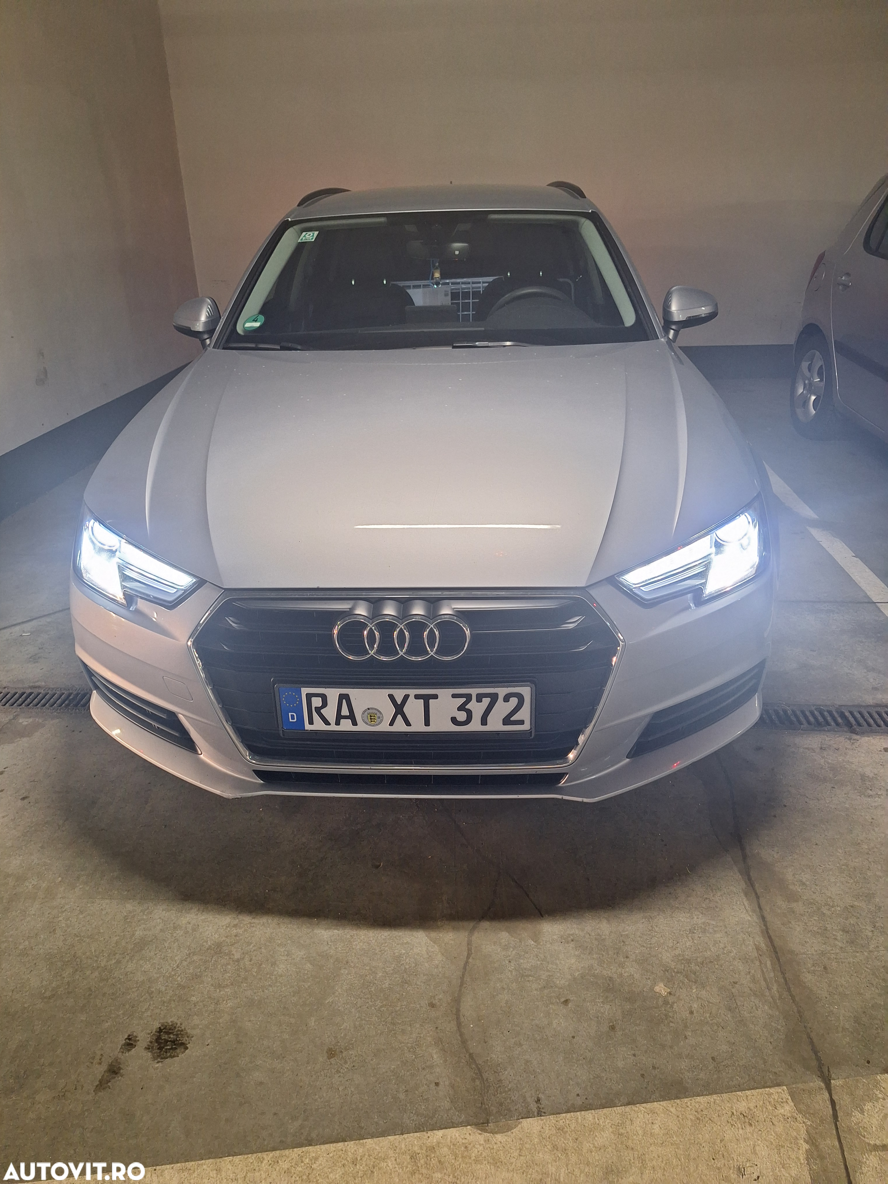 Audi A4 Avant 2.0 TDI ultra S tronic - 10