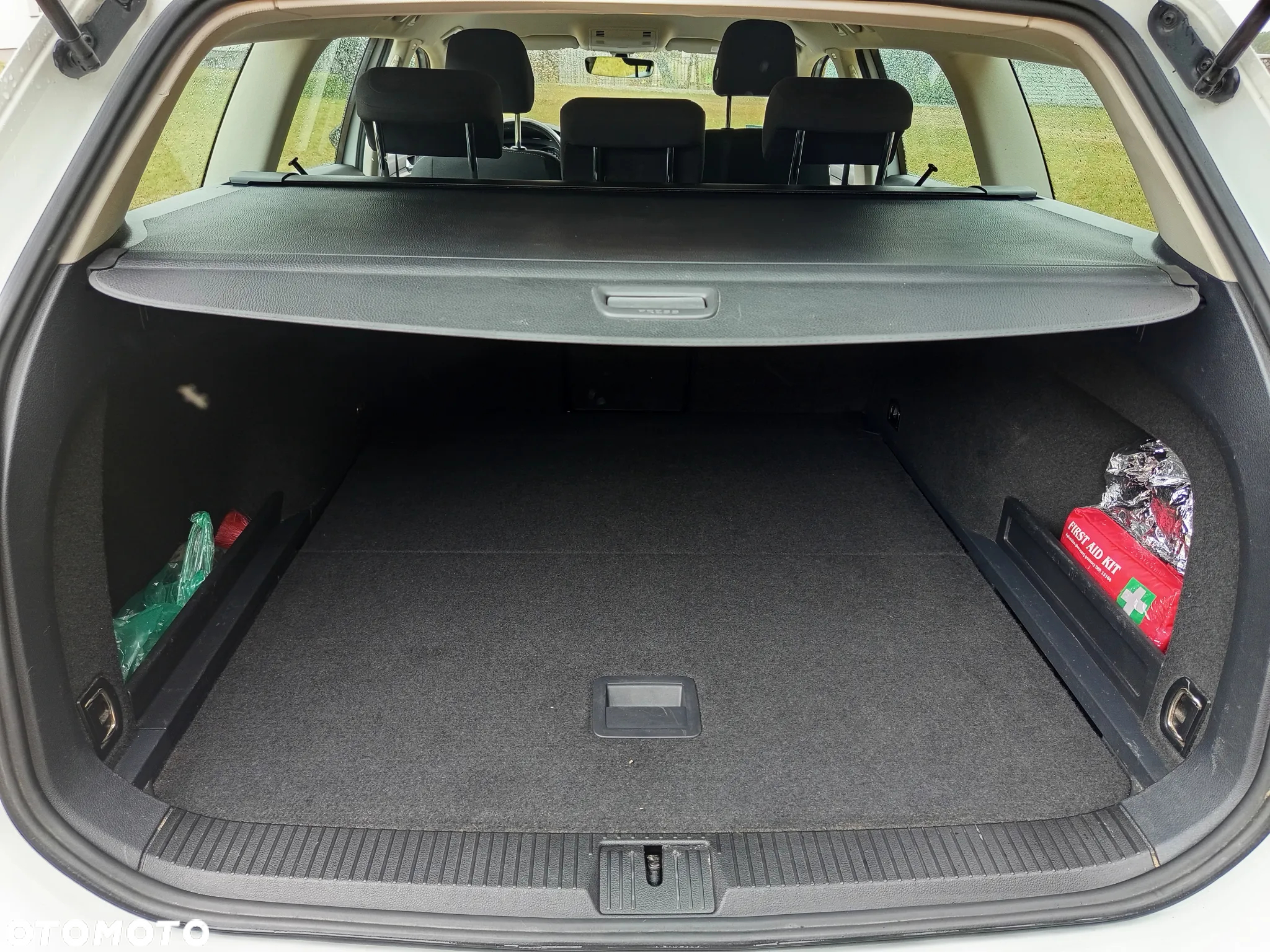 Volkswagen Passat - 10