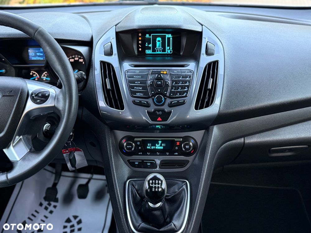 Ford Tourneo Connect 1.6 TDCi Titanium - 30