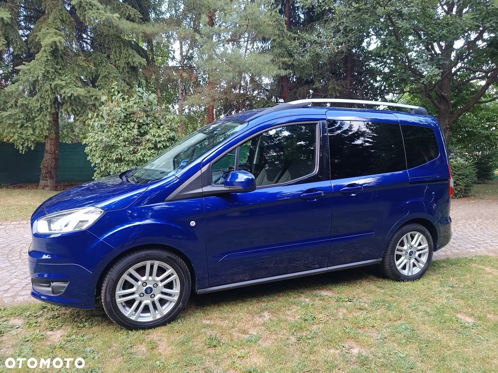 Ford Tourneo Courier 1.0 EcoBoost S&S Titanium - 32