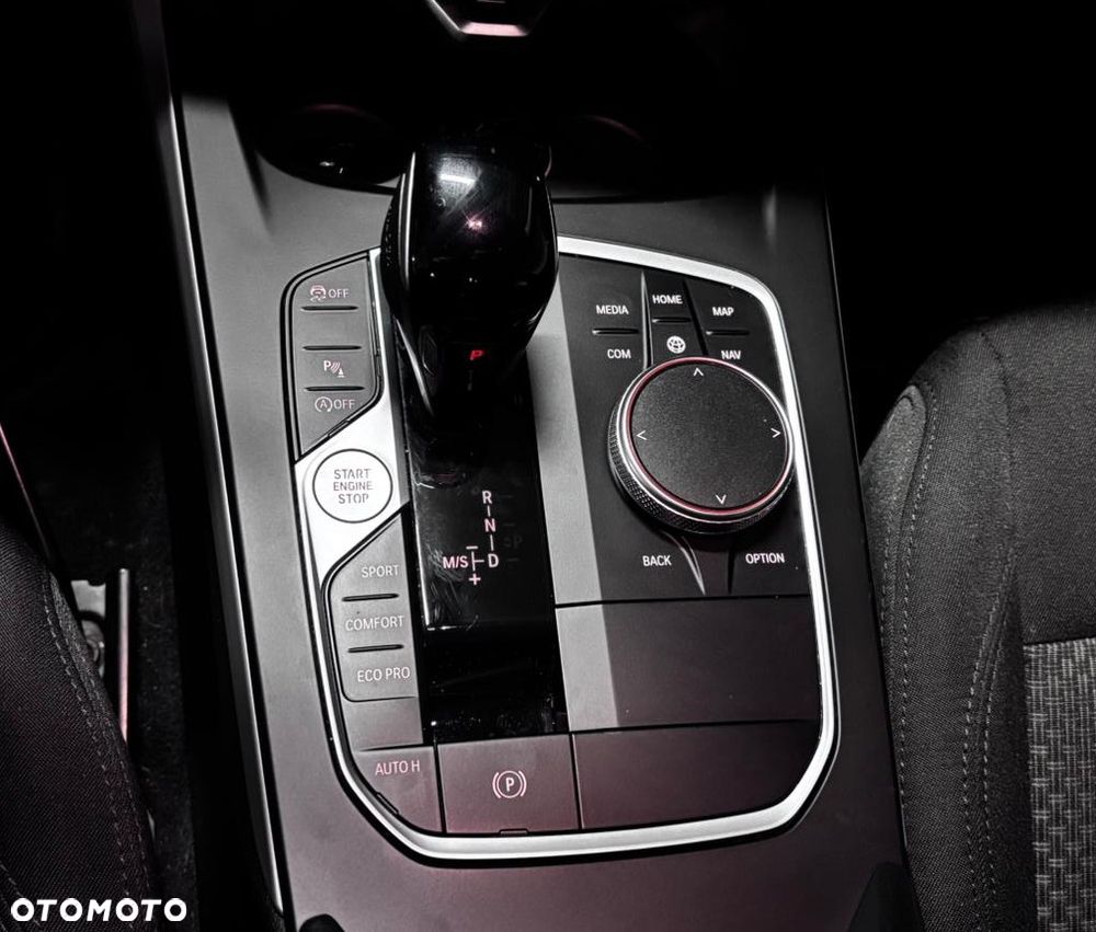 BMW Seria 1 118i - 15