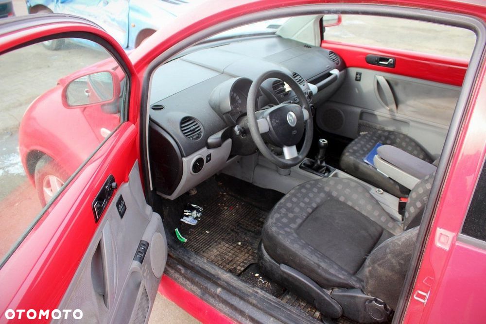 VW New Beetle 9C 1998 2.0i AQY HB3D (MASKA, ZDERZAK, LAMPA, BŁOTNIK, DRZWI, SZYBA, FOTEL) - 6