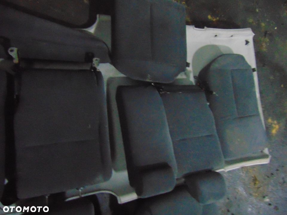 Fotele srodek Toyota corolla e12 - 5