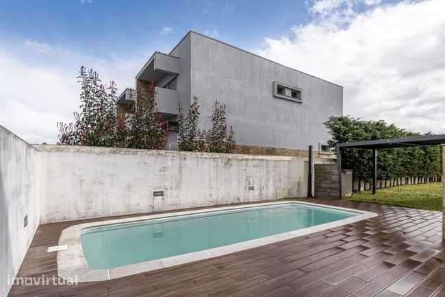 Espetacular moradia T4 em Dume Braga - Grande imagem: 2/12