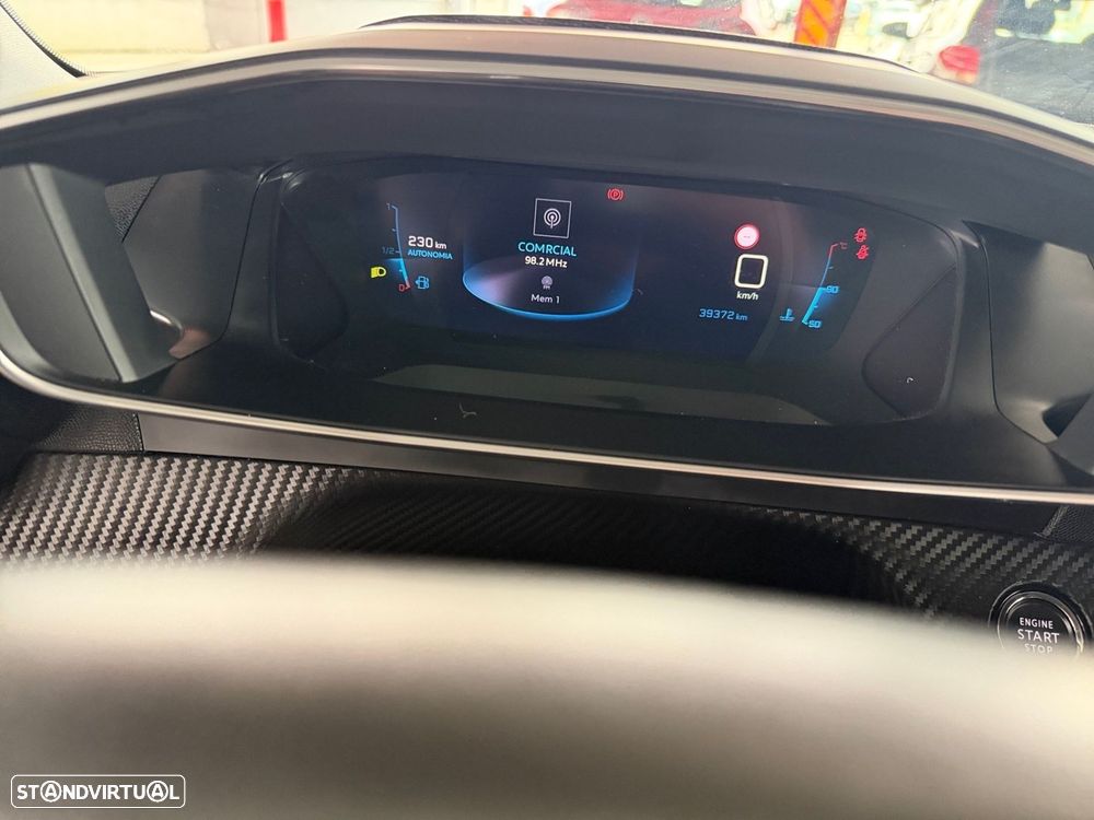 Peugeot 2008 1.2 PureTech Allure Pack - 16