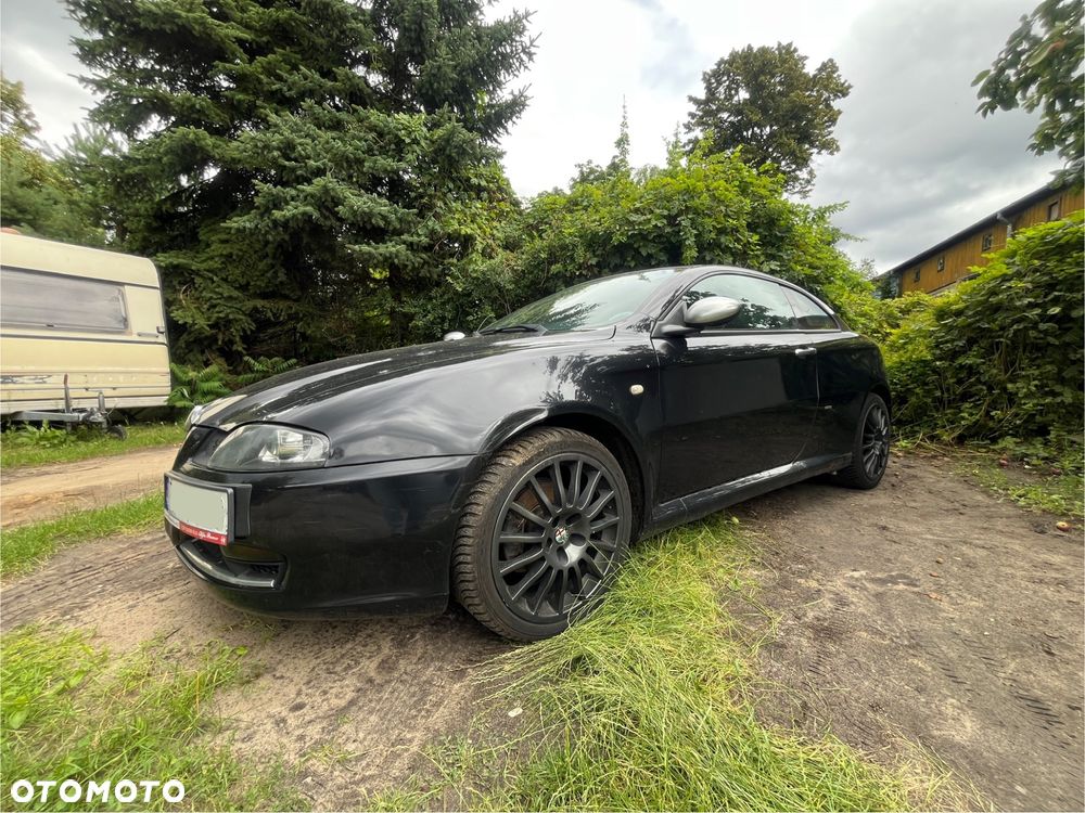 Alfa Romeo GT 1.9JTD 16V Black Line - 3