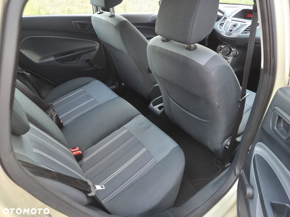 Ford Fiesta 1.25 Celebration - 15