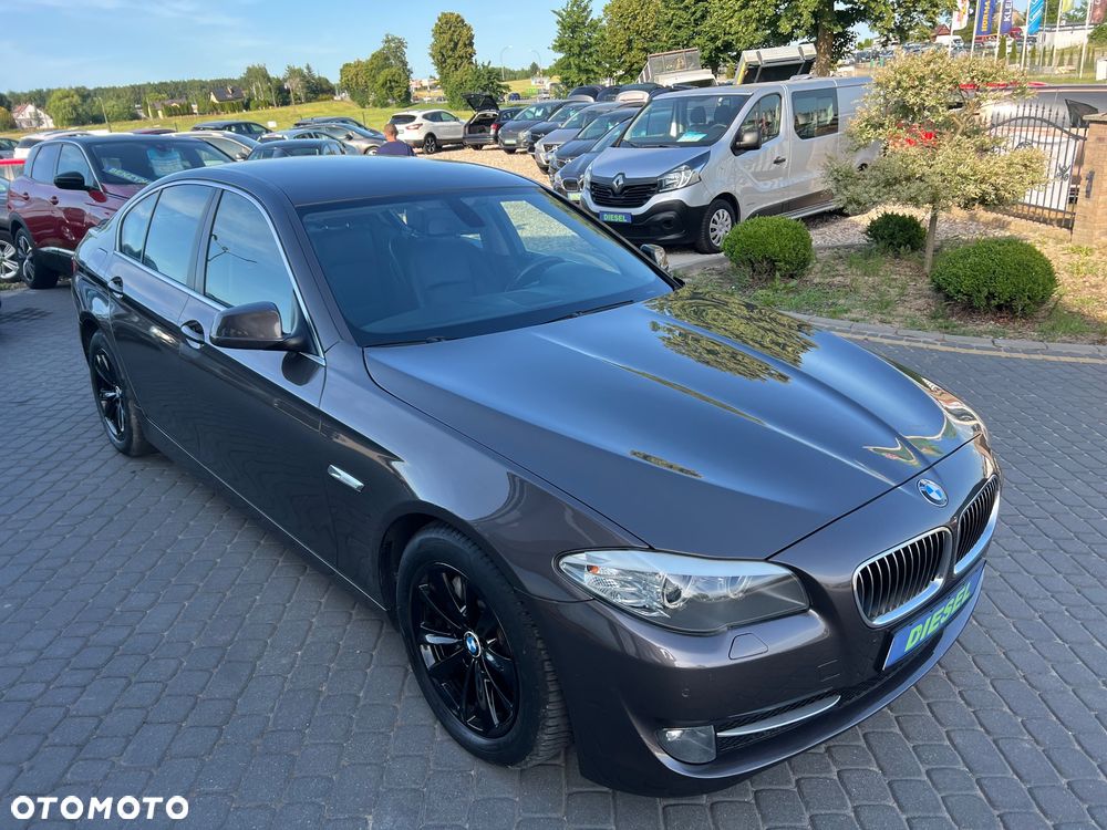 BMW Seria 5 525d - 2