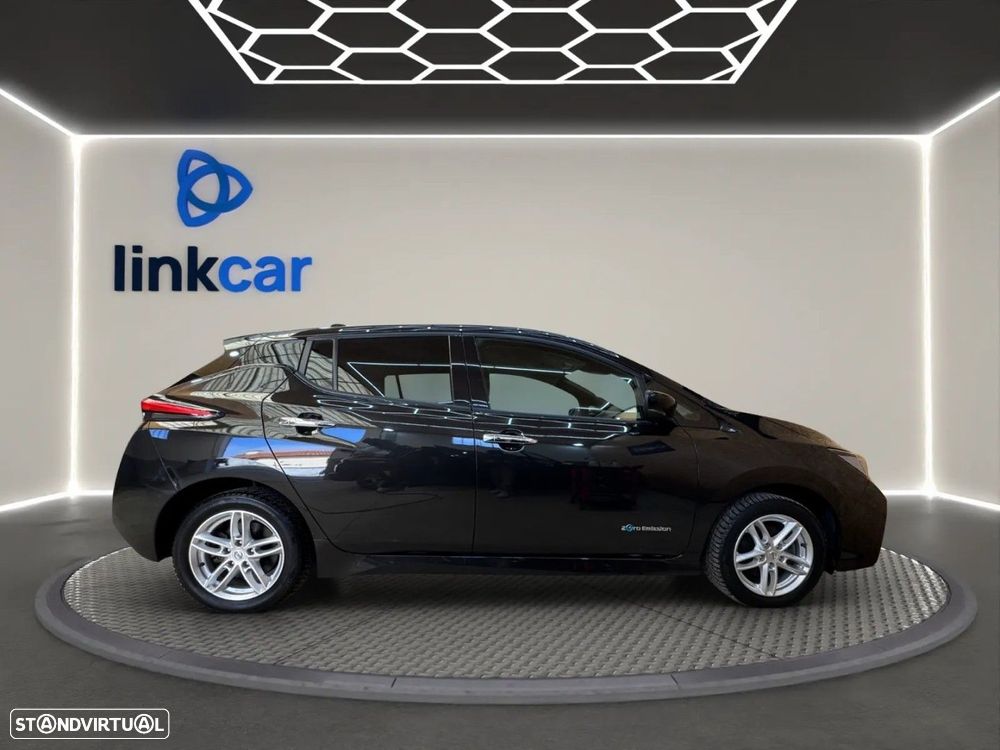 Nissan Leaf - 5