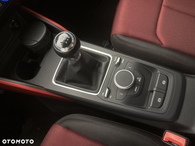 Audi Q2 30 TFSI Sport - 18