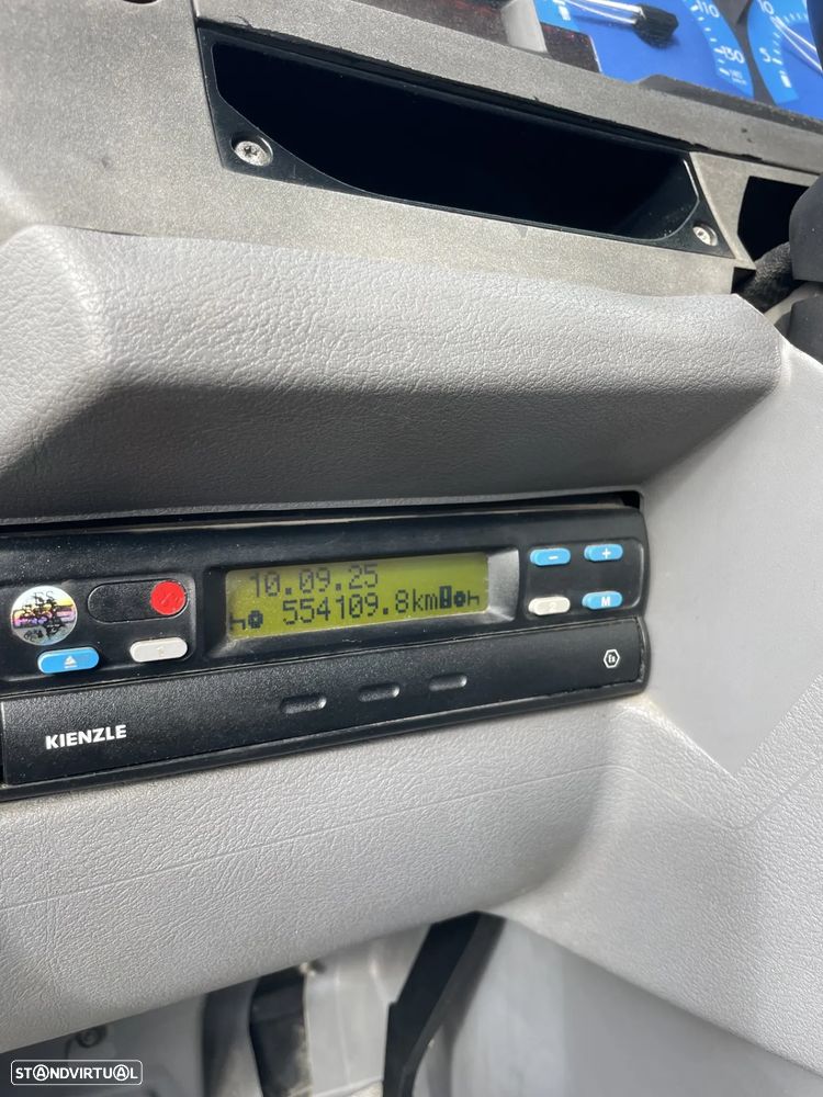 Renault Premium 370 / 6x2 - Porta Maquinas - 7