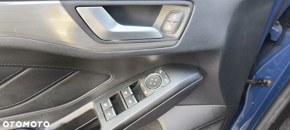 Ford Focus 1.5 EcoBoost Titanium - 14