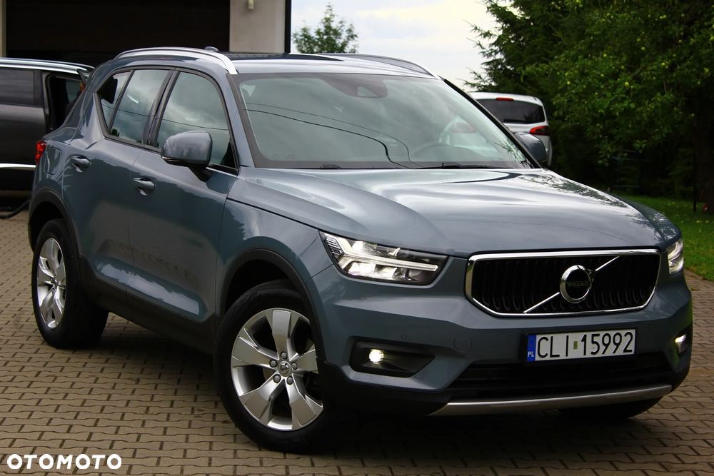 Volvo XC 40 T3 Momentum Pro - 1