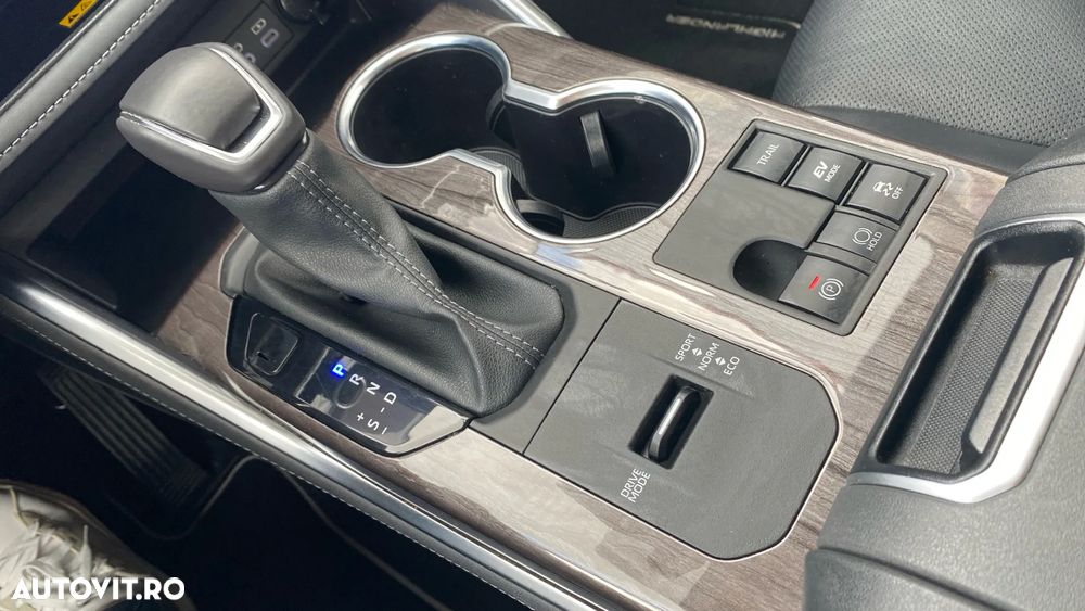Toyota Highlander 2.5 L Hybrid Dynamic Force 248CP Luxury Pearly - 13