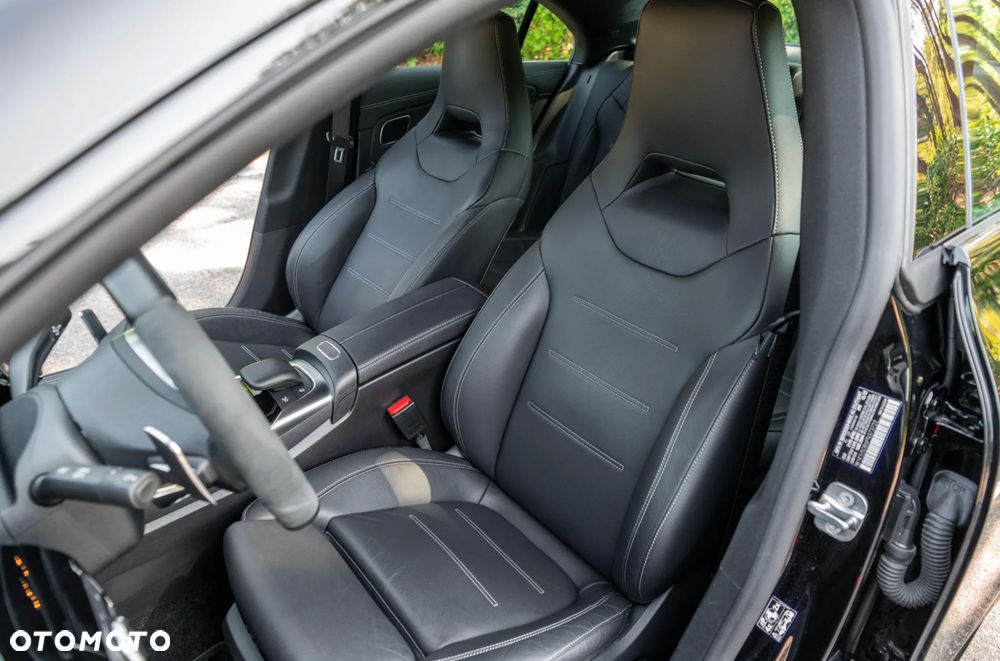 Mercedes-Benz CLA - 23