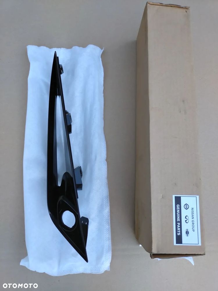 NISSAN ARIYA 20- 62256 5MP1B KRATKA PRAWA ZDERZAK PRZÓD NOWA ORYGINAŁ!!! - 1