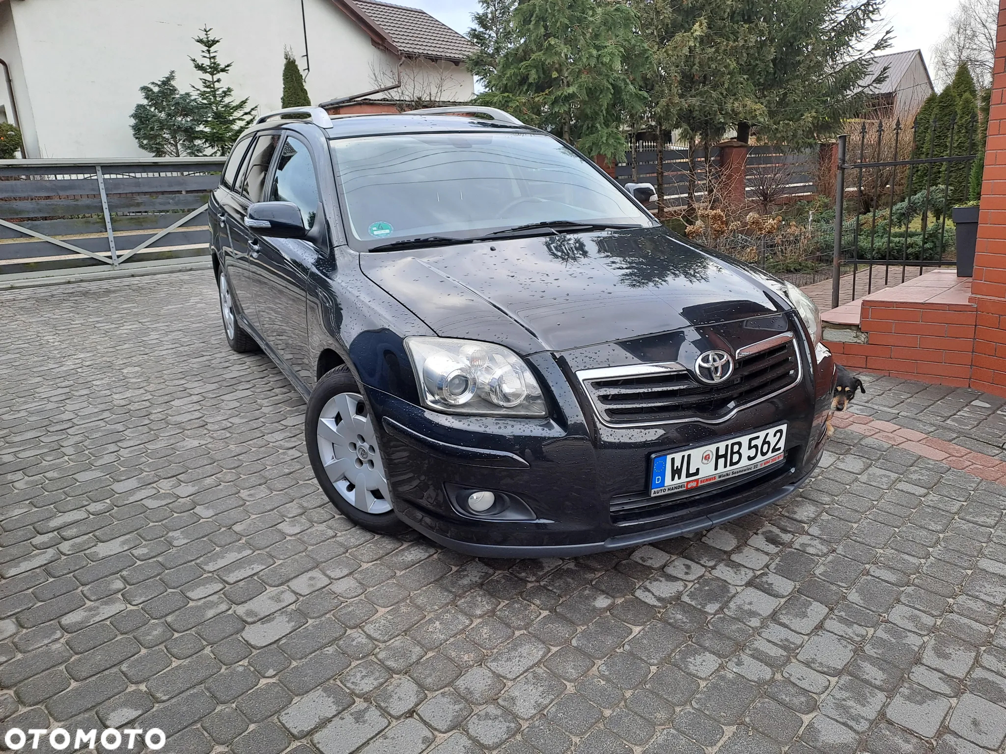 Toyota Avensis - 2