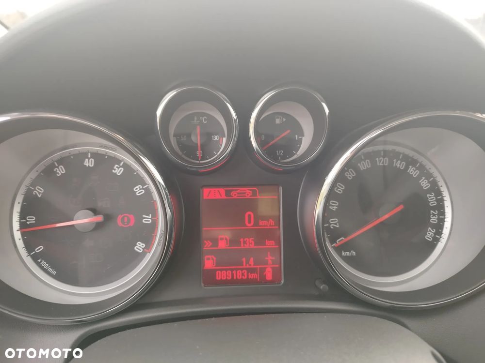 Opel Astra 1.6 Executive EU6 - 9