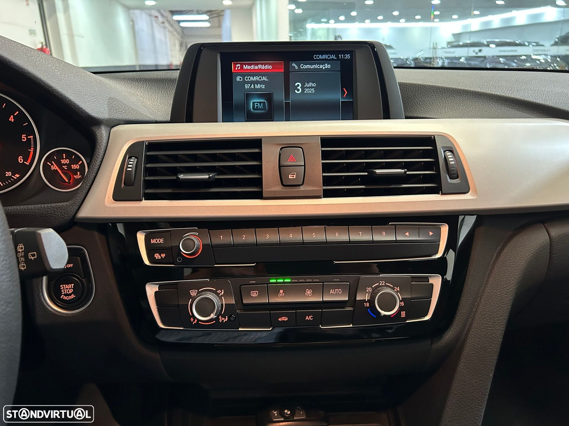 BMW 318 d Touring Auto - 25