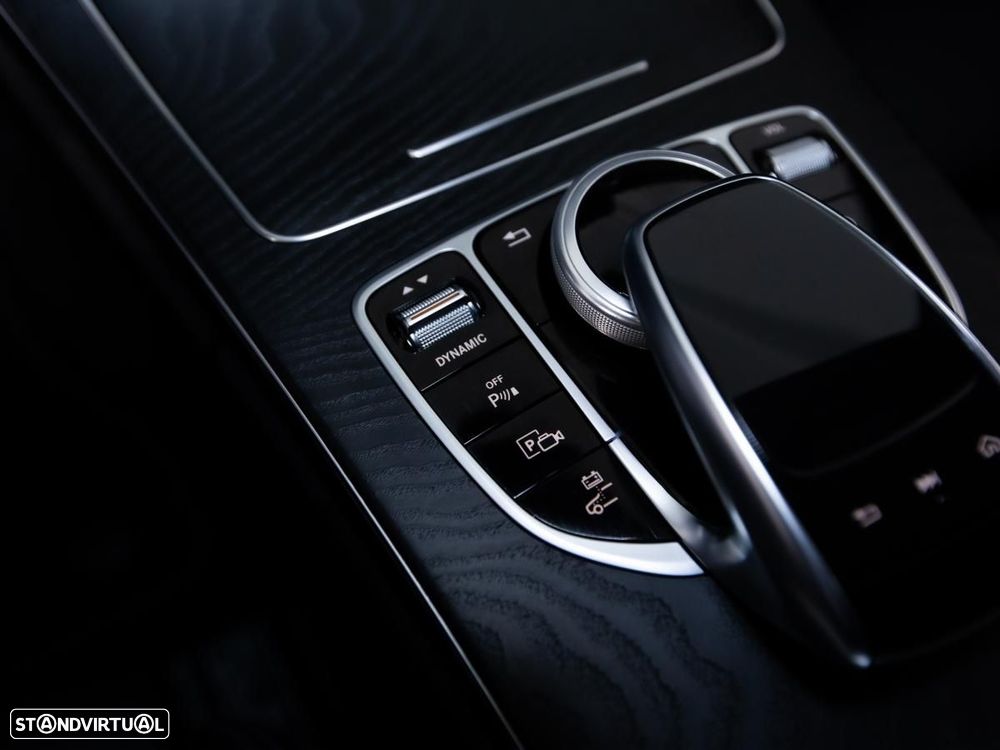 Mercedes-Benz C 300 de AMG Line - 23