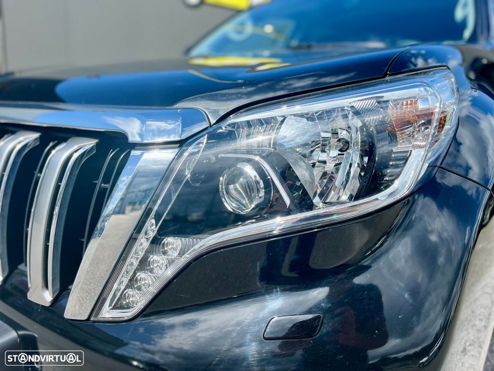 Toyota Land Cruiser 3.0 D-4D CA - 8