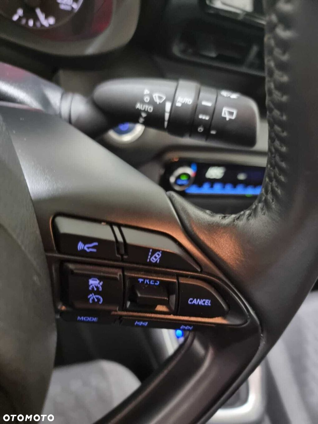 Toyota Yaris - 25