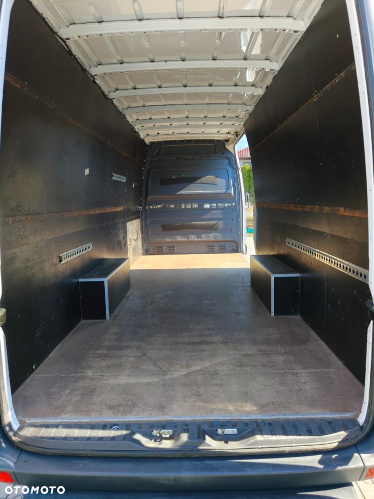 Mercedes-Benz Sprinter - 22