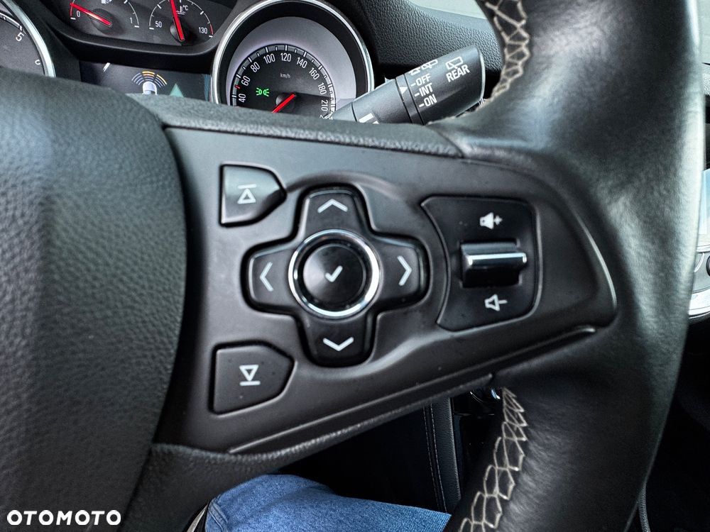 Opel Astra 1.4 Turbo Start/Stop Ultimate - 25