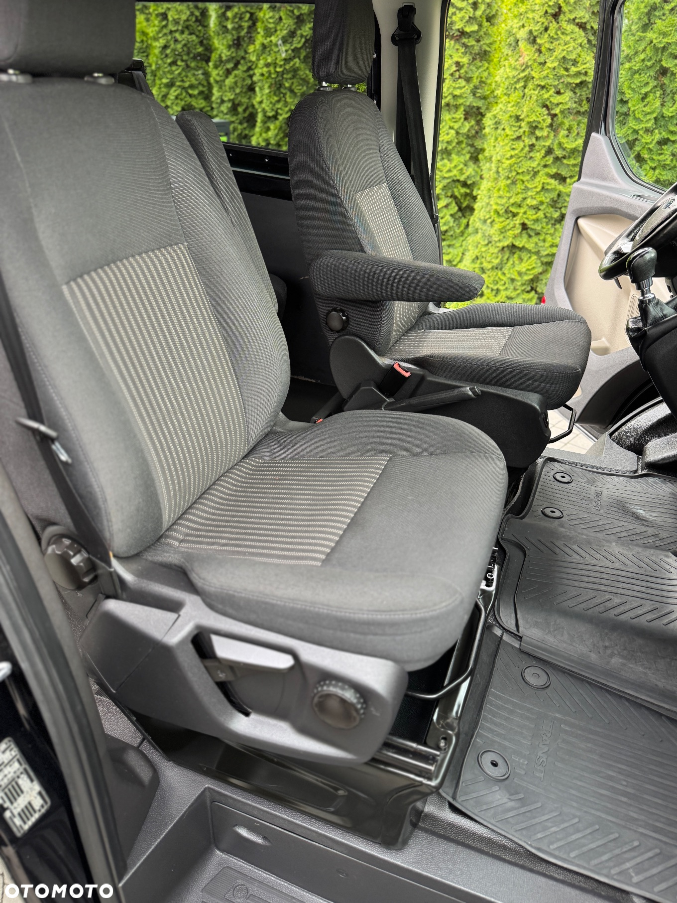 Ford Tranzit Custom - 10
