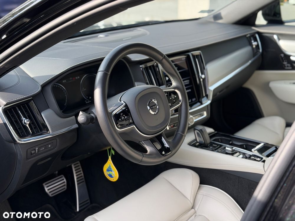 Volvo S90 - 11