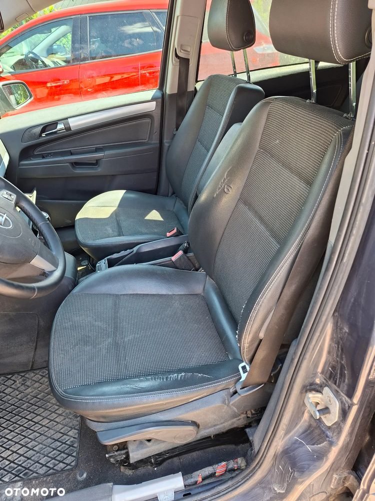 Opel Zafira 1.9 CDTI Cosmo - 11