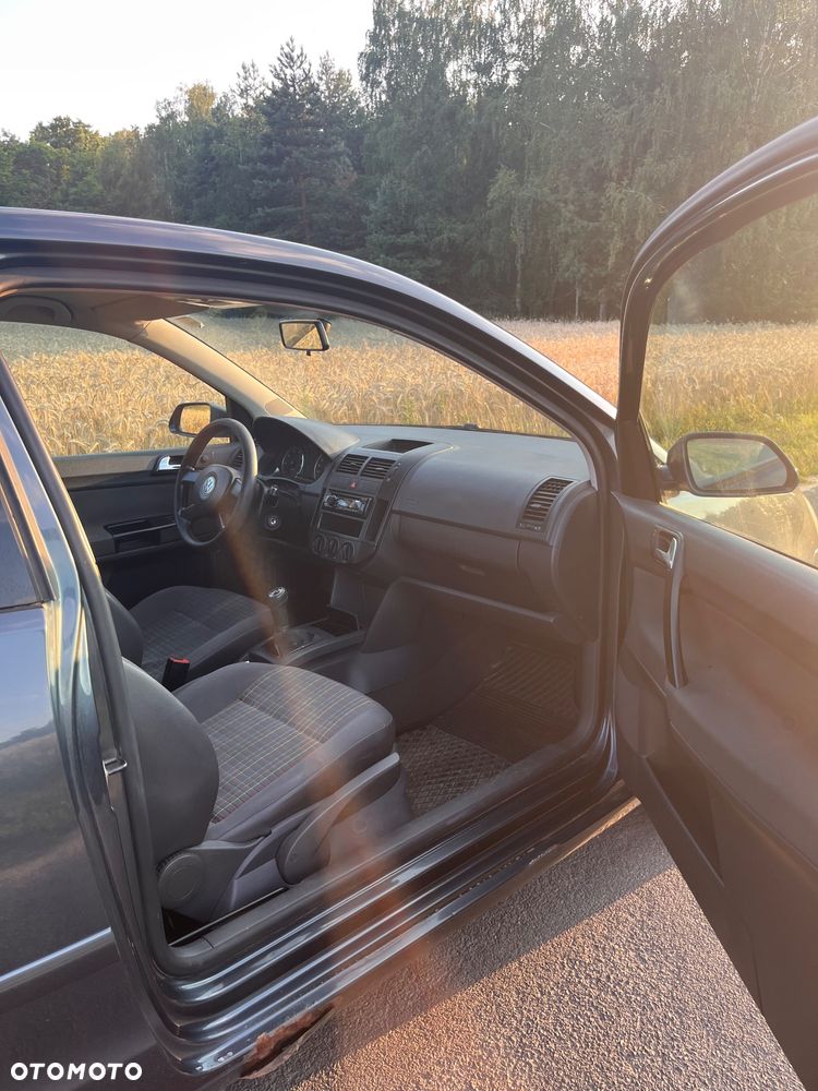 Volkswagen Polo 1.4 16V Basis - 7