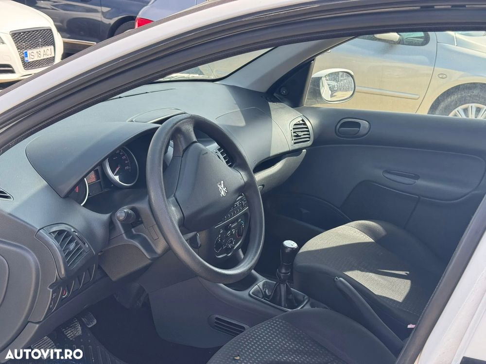 Peugeot 206+ - 5