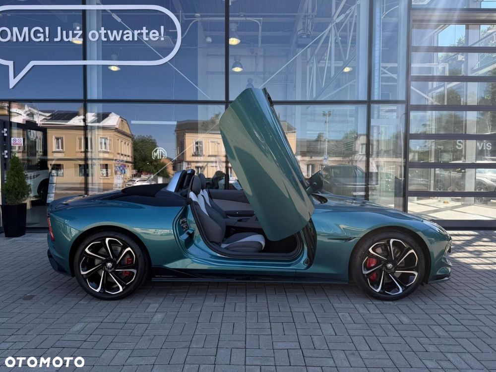 MG Cyberster 77kWh AWD Czarny Dach - 8