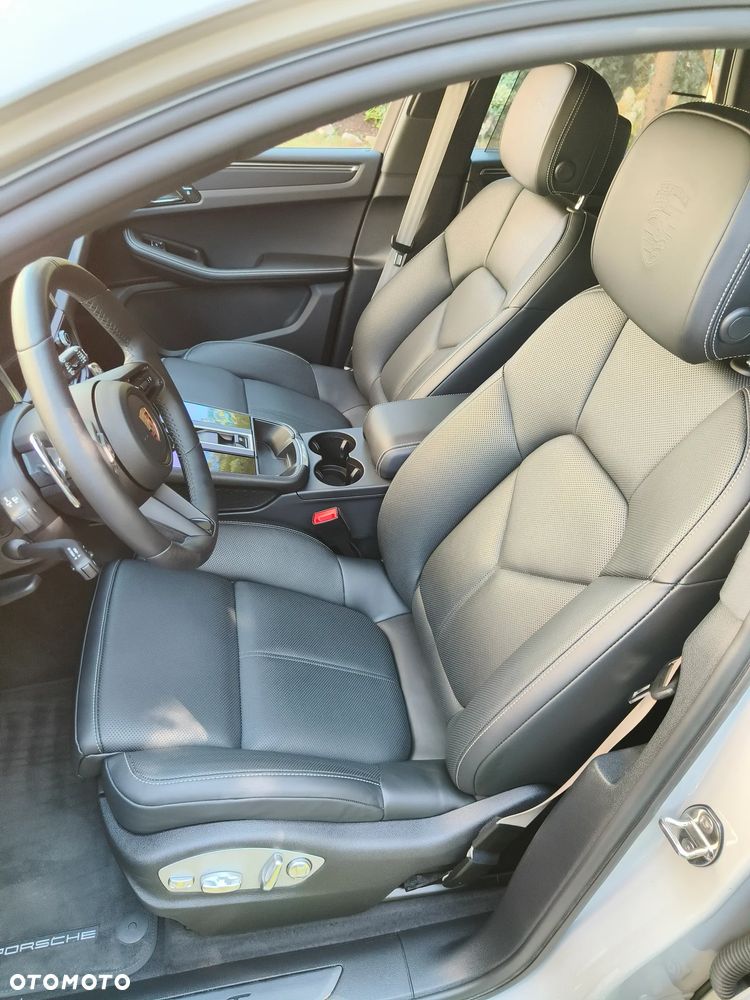 Porsche Macan T - 16