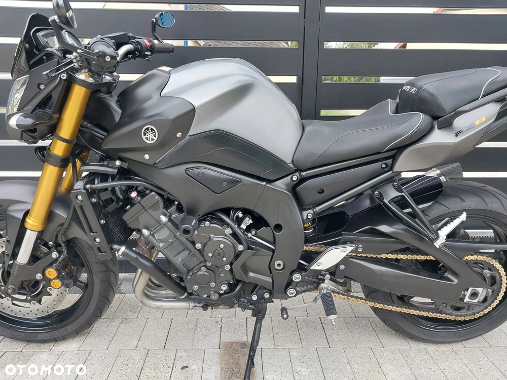 Yamaha FZ8 - 4