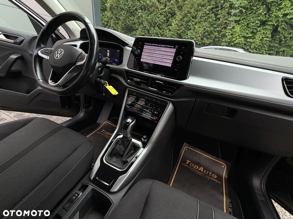 Volkswagen T-Roc - 16