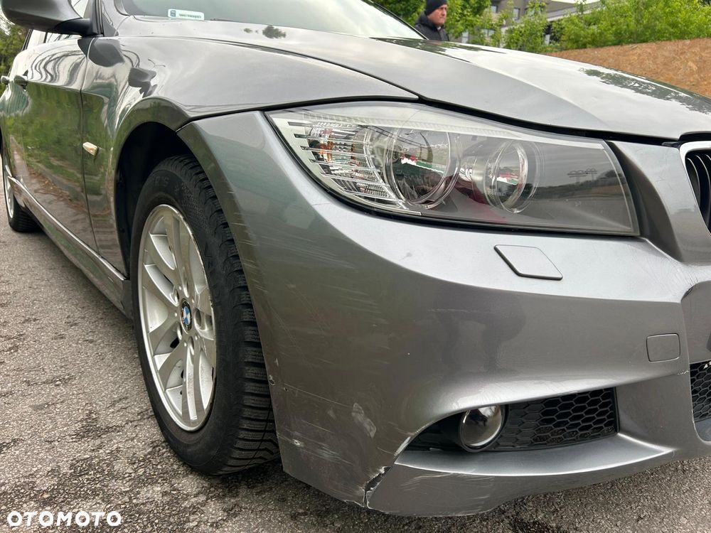 BMW Seria 3 318d - 14