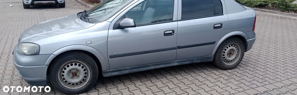 Opel Astra 1.4 - 4