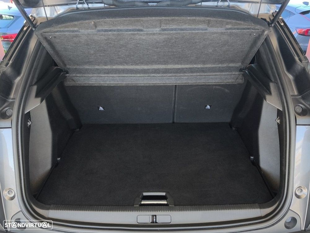 Peugeot 2008 1.2 PureTech Allure Pack EAT8 - 6