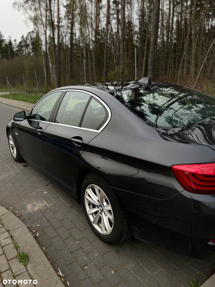 BMW Seria 5 525d - 7