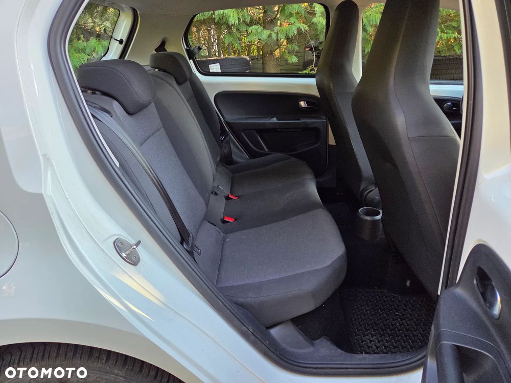 Volkswagen up! BlueMotion Technology move - 13