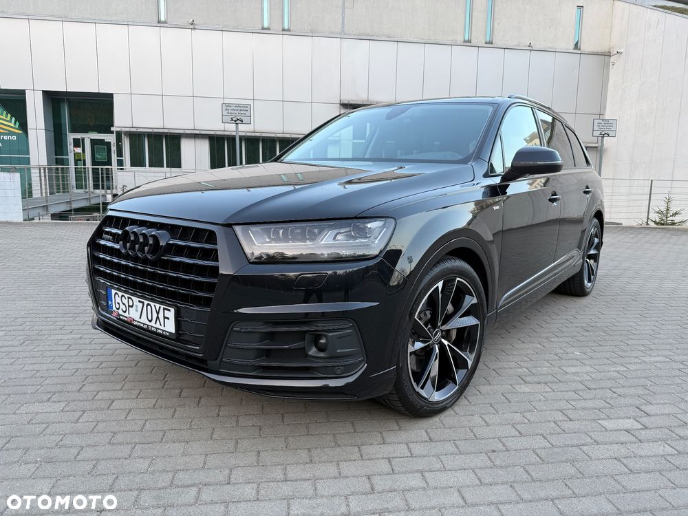 Audi Q7 - 1